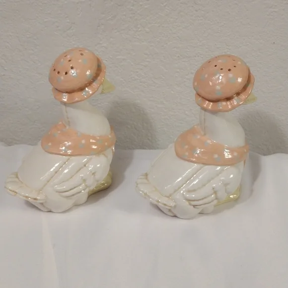 𝅺VINTAGE 1986 Sittre ceramics products mother goose salt and pepper shakers - Picture 6 of 11